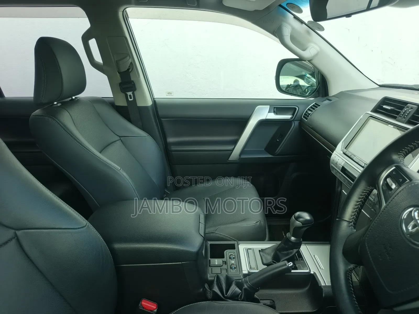 Toyota Land Cruiser Prado 2.7 2019 Red