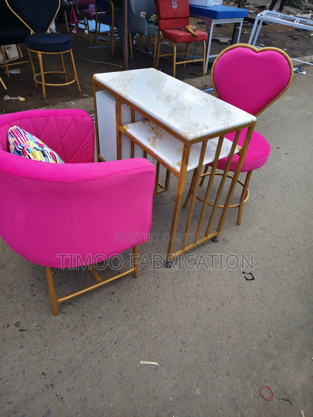 Manicure Set of Nail Table, Styling and Love Seats 