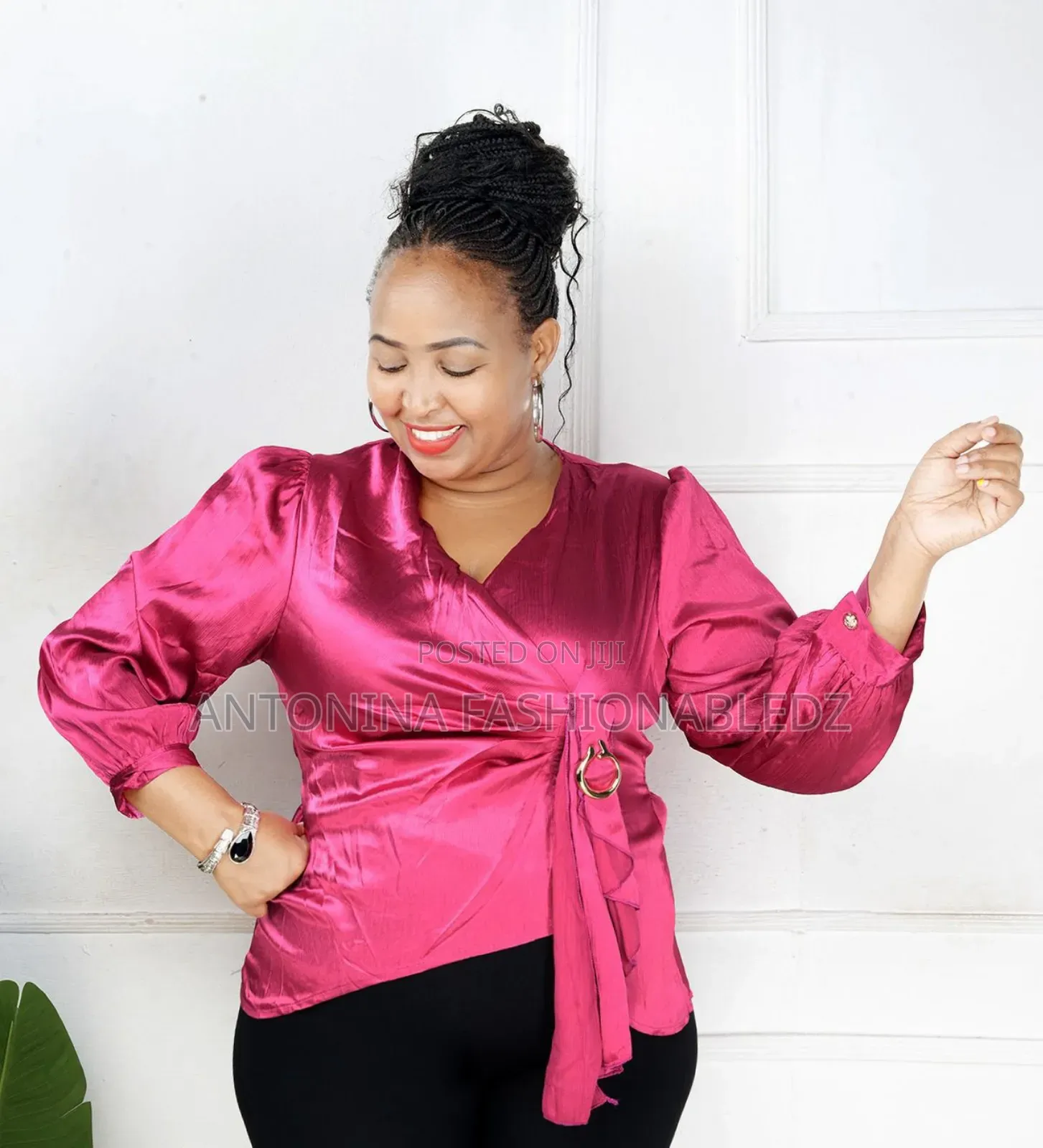Ladies Best Top With Fashion