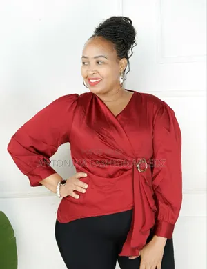 Ladies Best Top With Fashion
