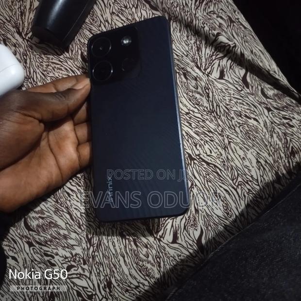 Infinix Smart 8 64 GB Black - thumbnail 2