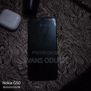 Infinix Smart 8 64 GB Black