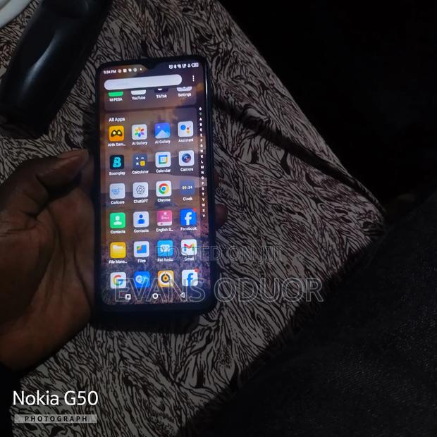 Infinix Smart 8 64 GB Black - thumbnail 4