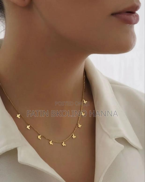 Dainty Butterfly Necklace - thumbnail 2