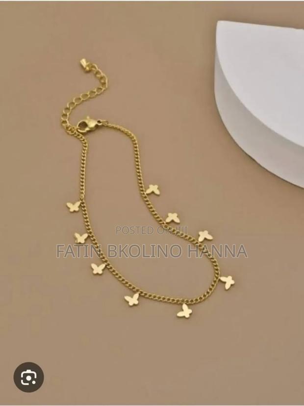 Dainty Butterfly Necklace - thumbnail 3