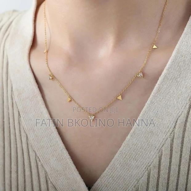 Minimalist Necklace - thumbnail 2