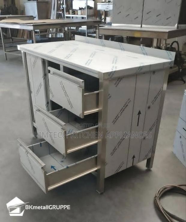 Working Table Tops Cabinet