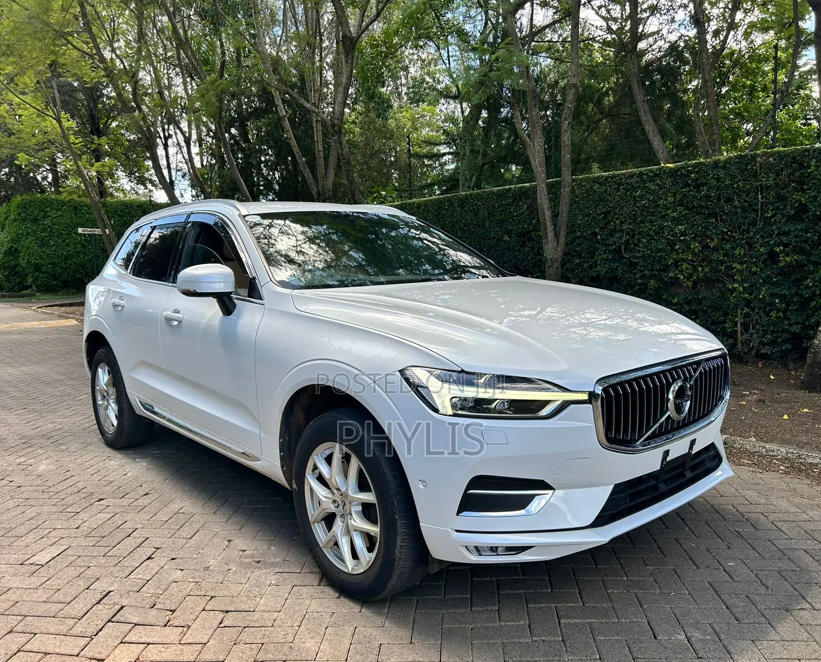 Volvo XC60 T5 R-Design AWD 2018 White