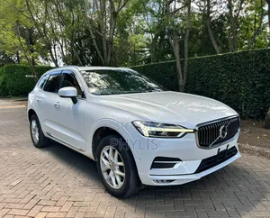 Volvo XC60 T5 R-Design AWD 2018 White