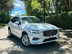 Volvo XC60 T5 R-Design AWD 2018 White