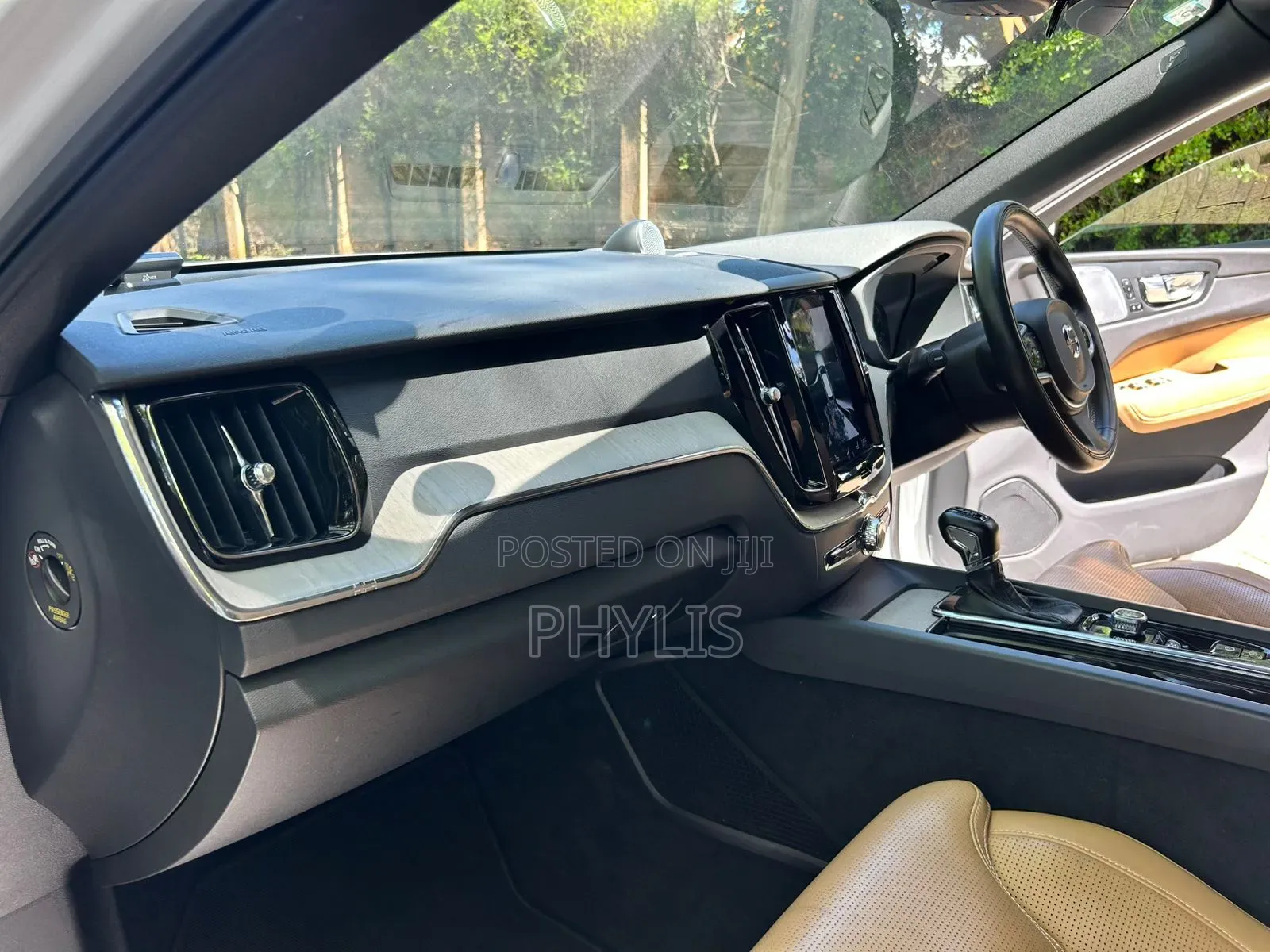Volvo XC60 T5 R-Design AWD 2018 White