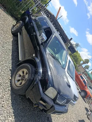 Mitsubishi L200 2004 Black