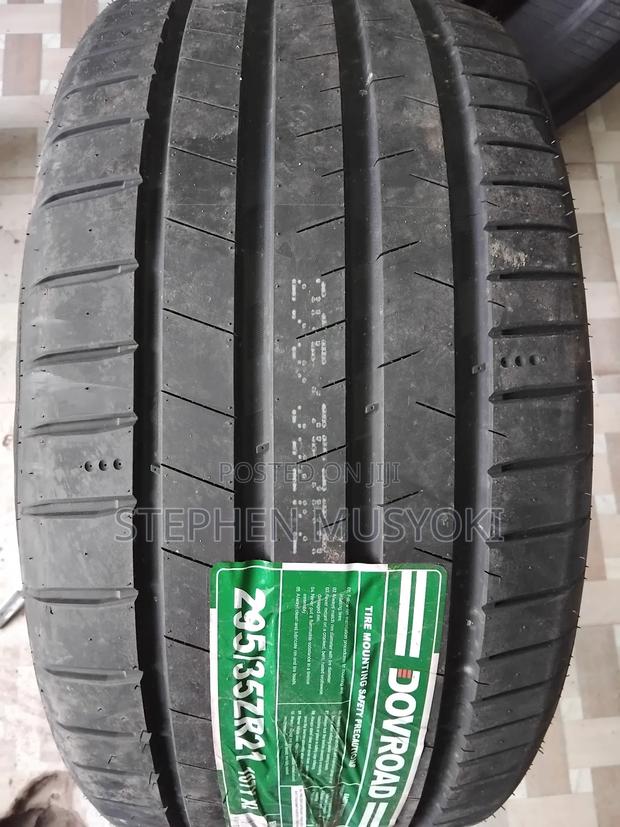 Tyre 295/35zr21 Dovroad