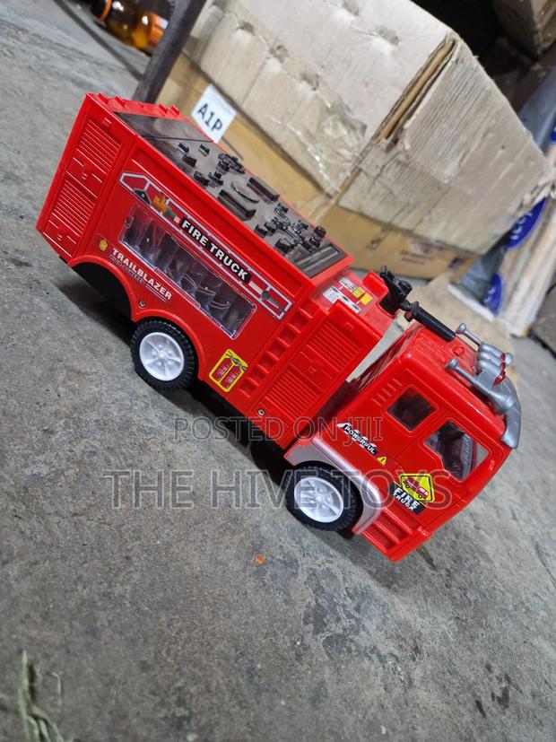 Fire Truck - thumbnail 2
