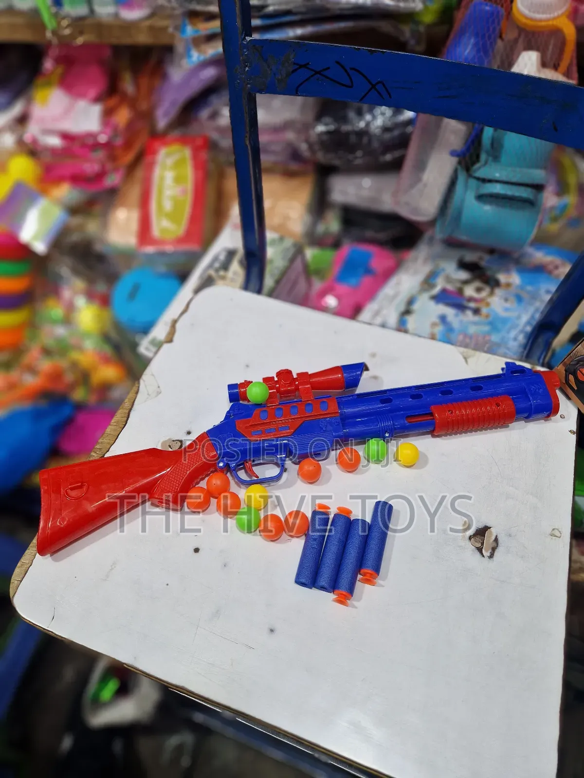 Shoot Gun With Balls and Rubbers