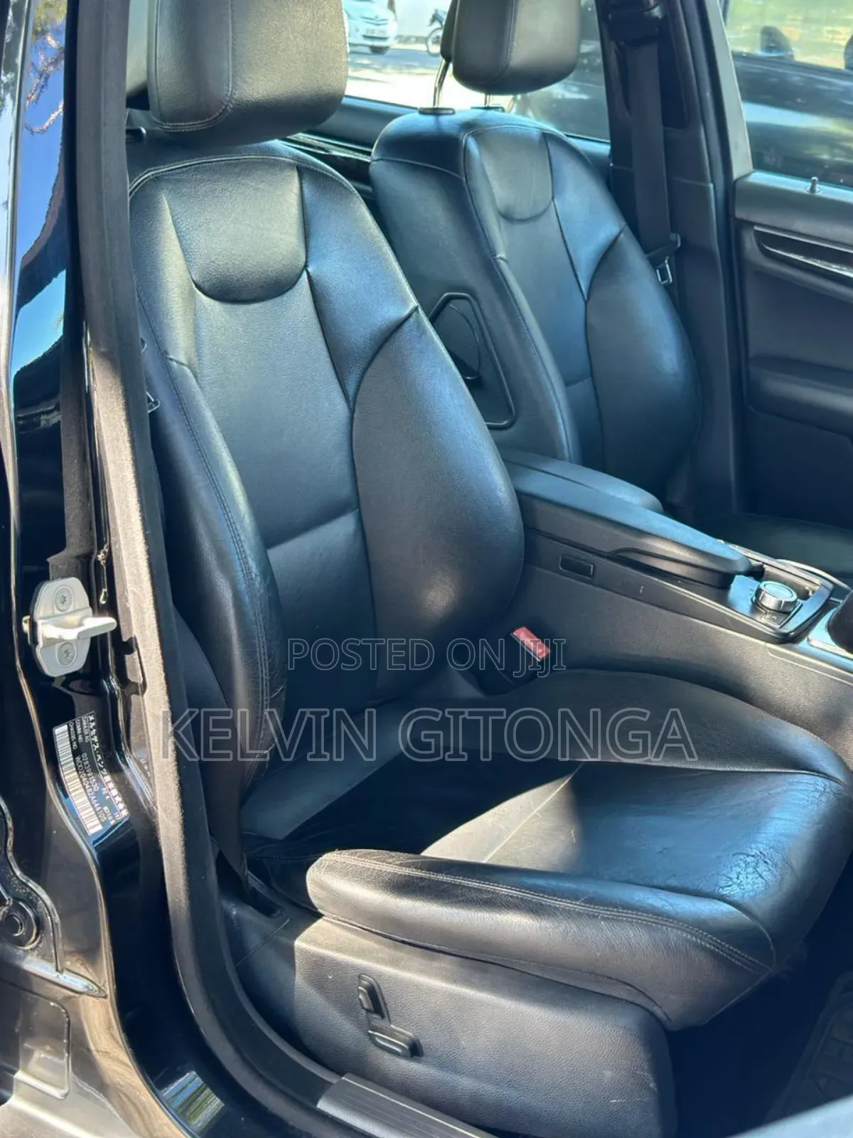 Mercedes-Benz C200 2011 Black