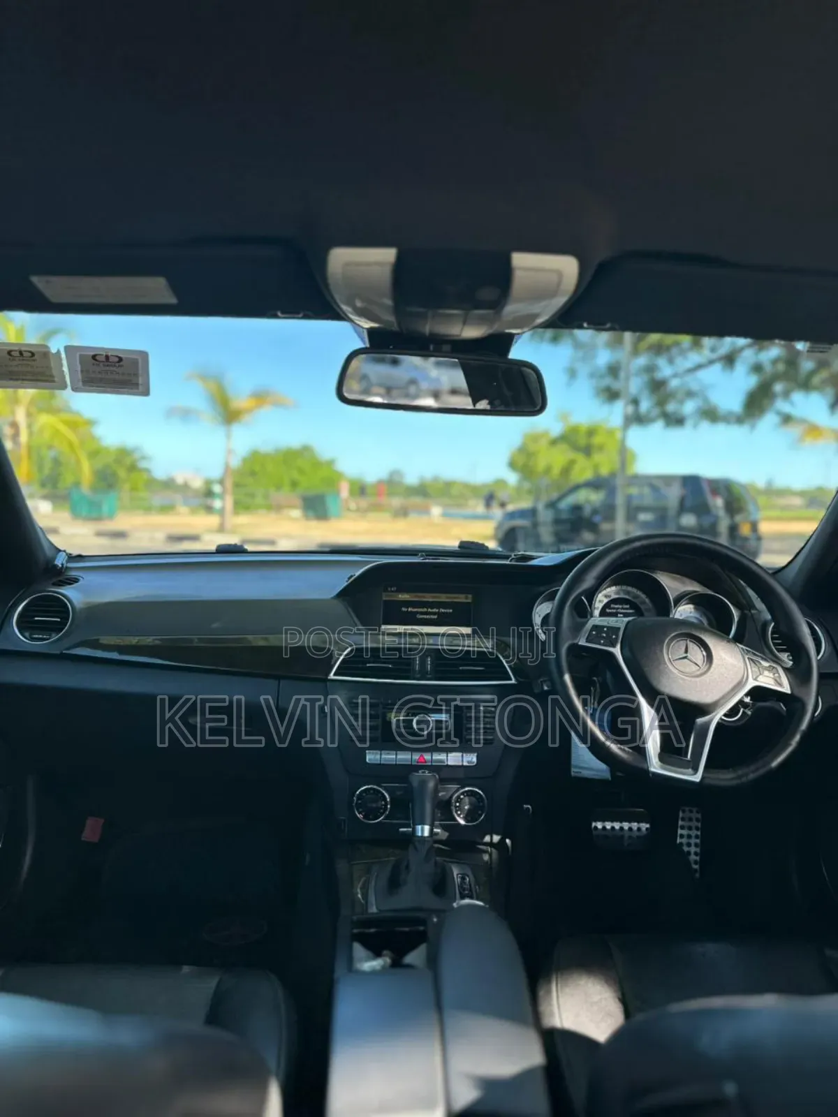 Mercedes-Benz C200 2011 Black
