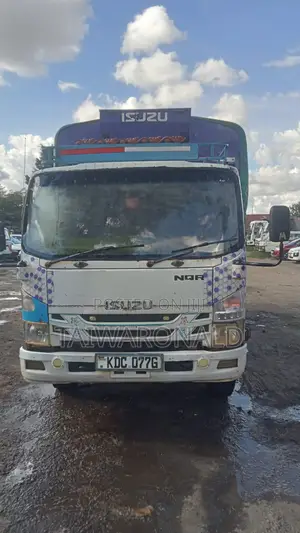 Isuzu NQR Truck