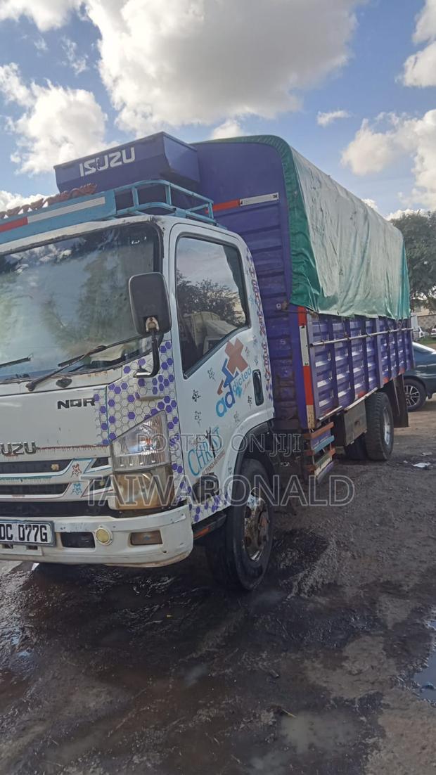 Isuzu NQR Truck - thumbnail 2
