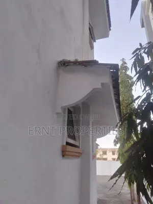 5bdrm Maisonette in Nyali for sale
