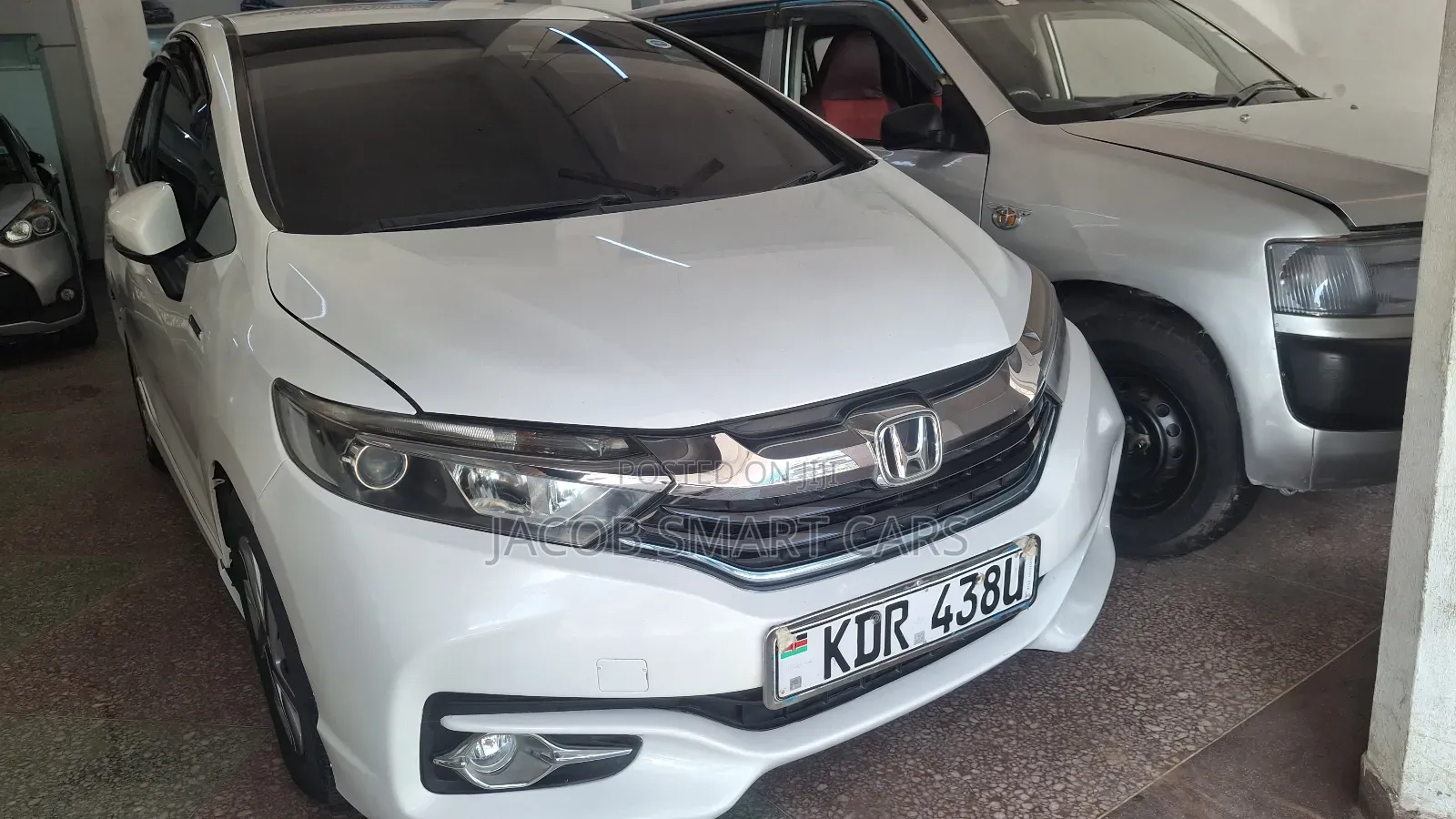 Honda Fit Shuttle 2017 White