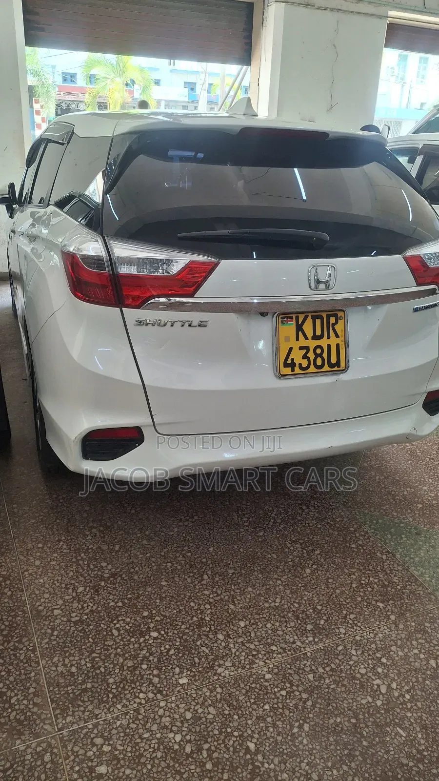 Honda Fit Shuttle 2017 White