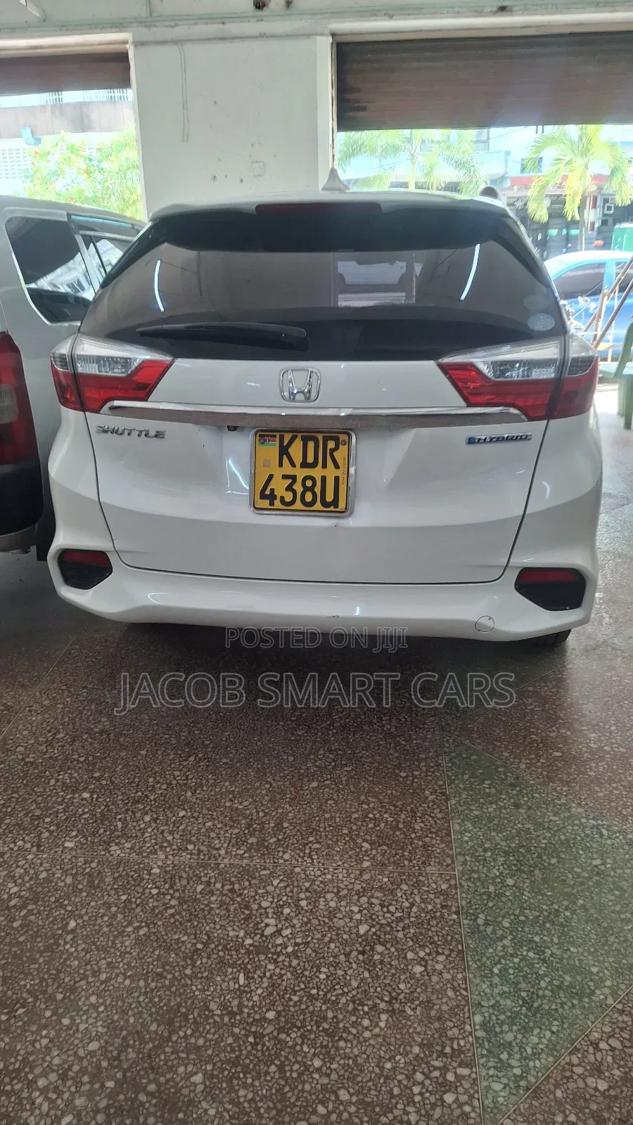 Honda Fit Shuttle 2017 White