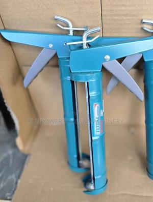 Total 9" Caulking Gun/ Caulking Gun - main view