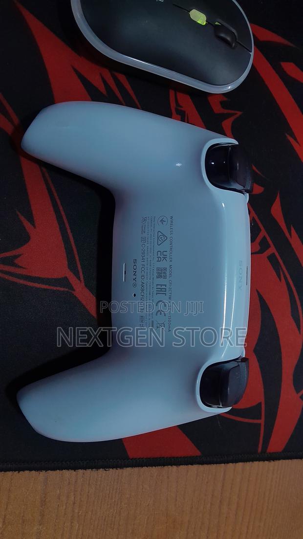 Ps5 Controller White - Pre Owned - thumbnail 2