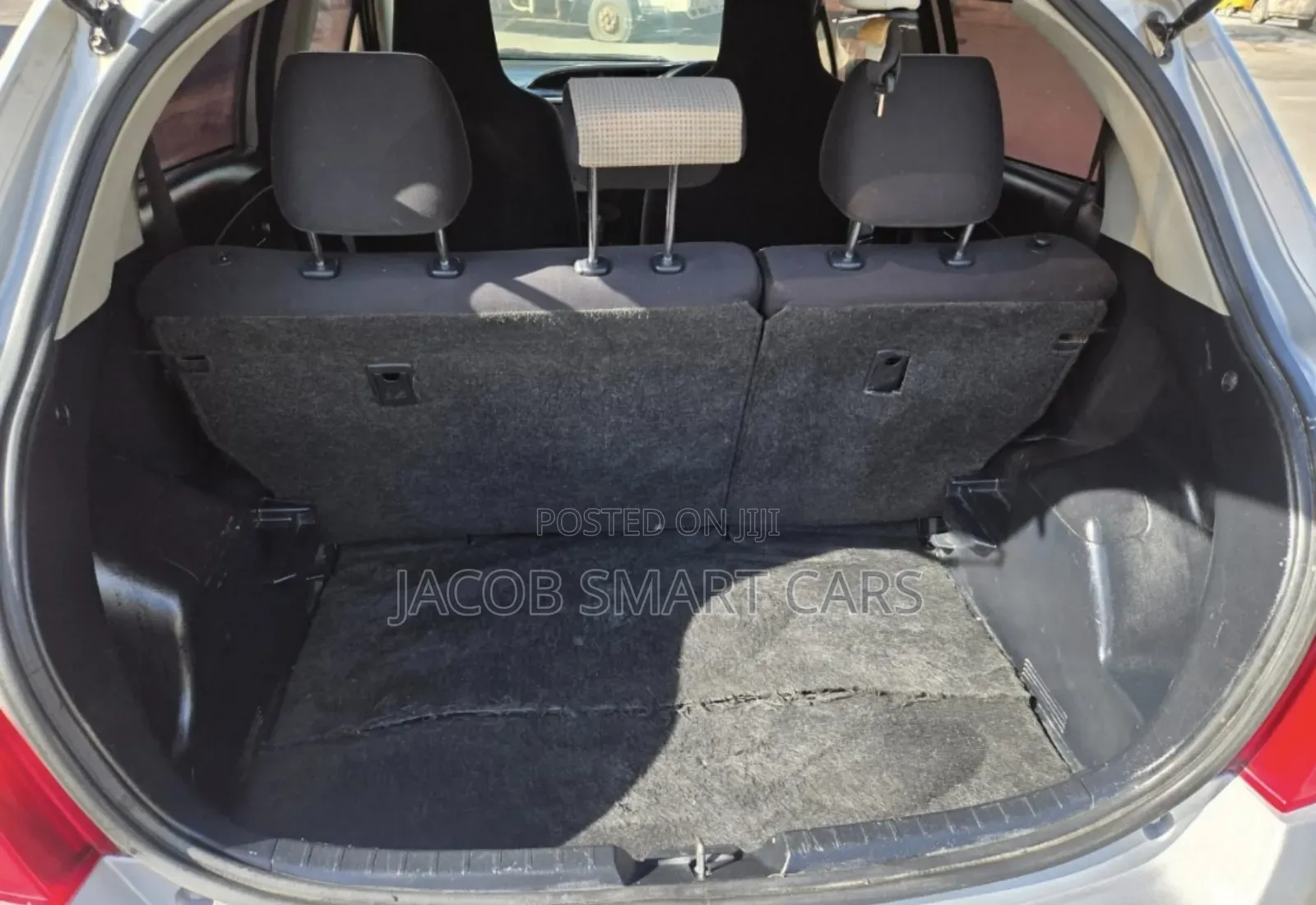 Toyota Vitz 2014 Silver