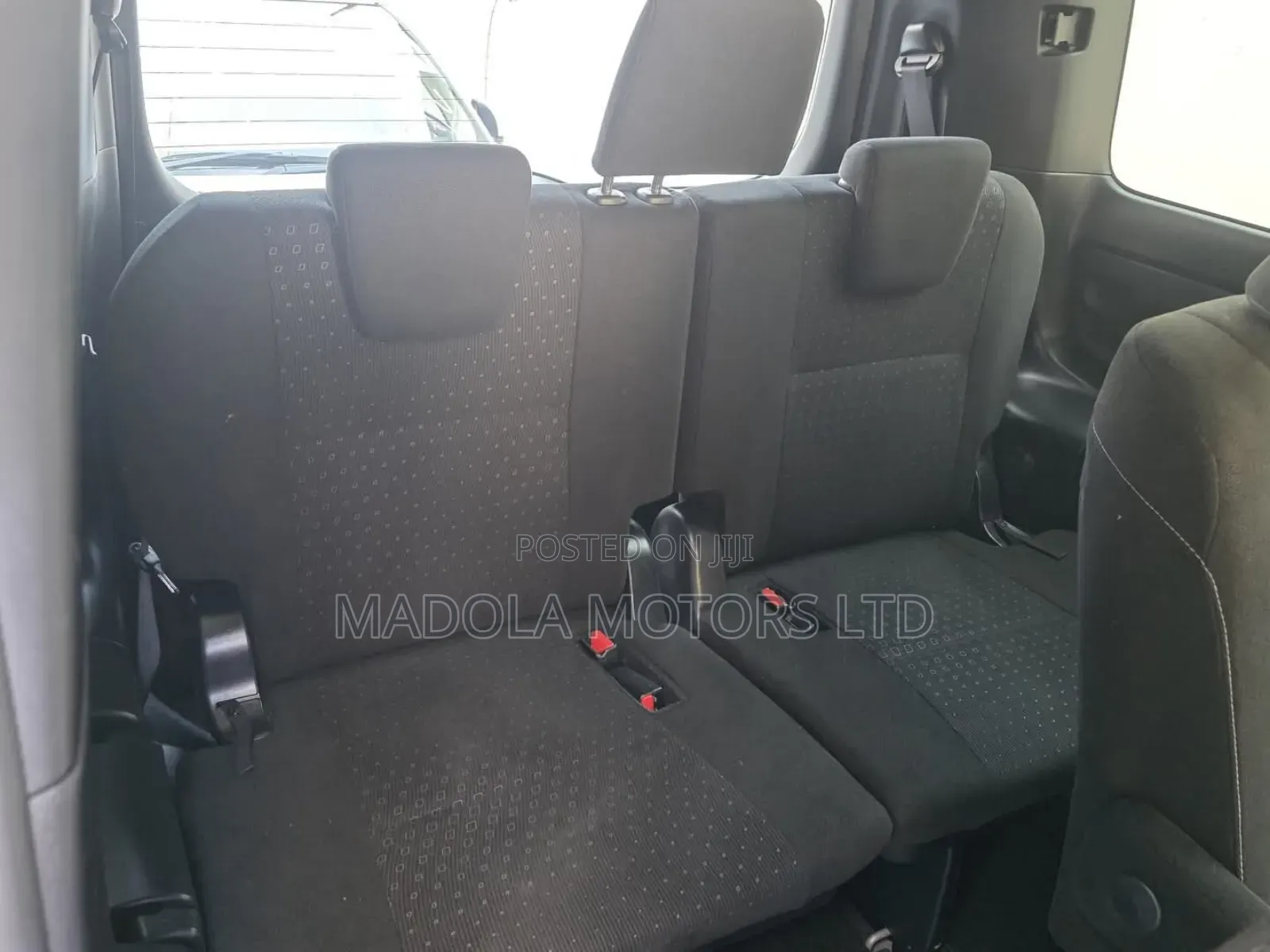 Toyota Noah 2.0 AWD (7 Seater) 2019 Gray