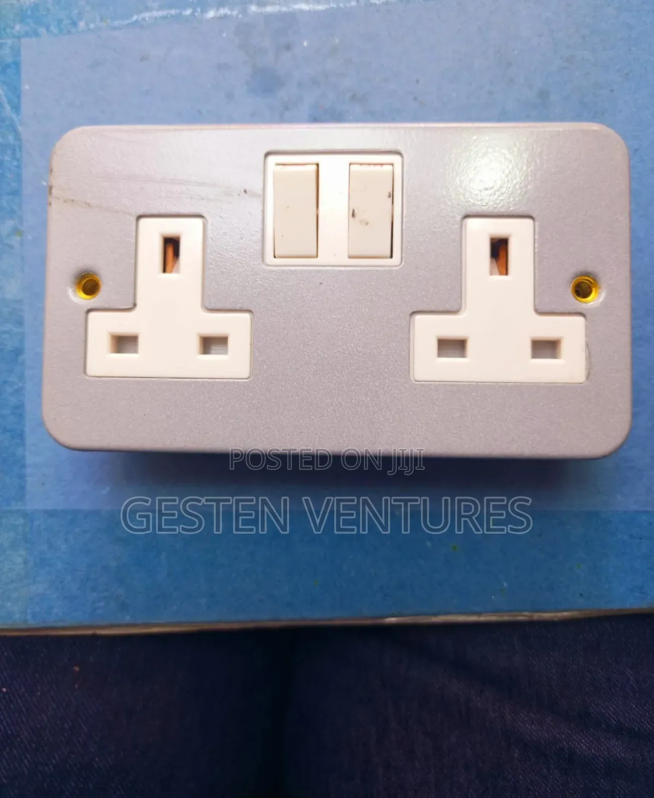 Metal Clad 13a 2 Gang Twin Socket