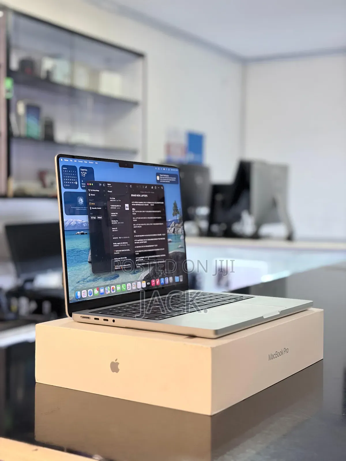 Laptop Apple Macbook Pro 2025 M5 14-inch 16GB Apple M5 SSD 512GB