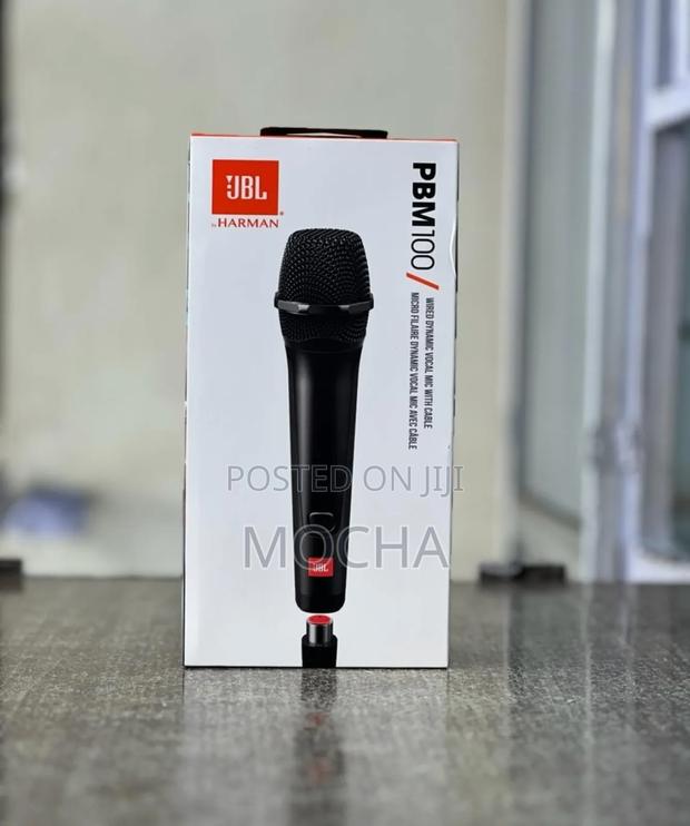 JBL Wired Dynamic Vocal Mic - main view