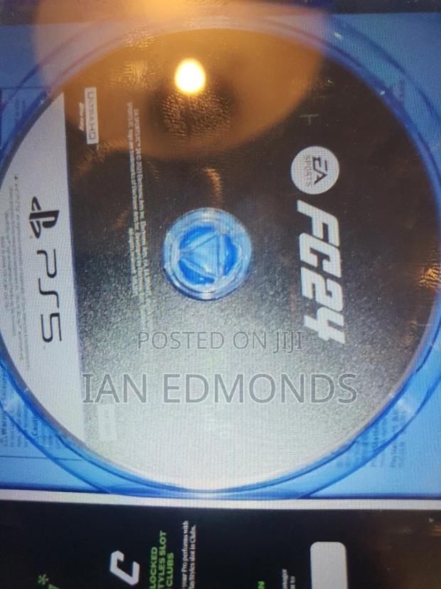 Sony Ps5 Fc24 - thumbnail 3