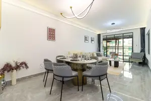 2bdrm Apartment in Valley Arcade for rent