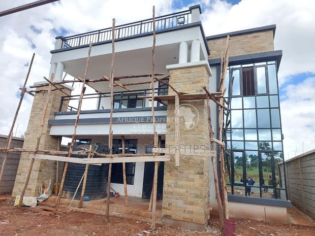 5bdrm Mansion in Kiambu, Riabai for sale