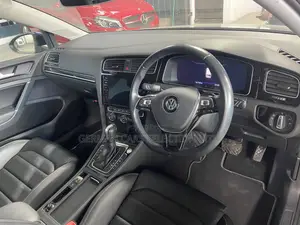 Volkswagen Golf 2019 Blue