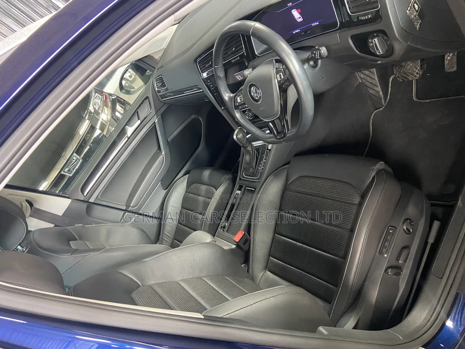 Volkswagen Golf 2019 Blue