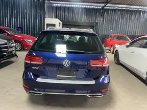 Volkswagen Golf 2019 Blue