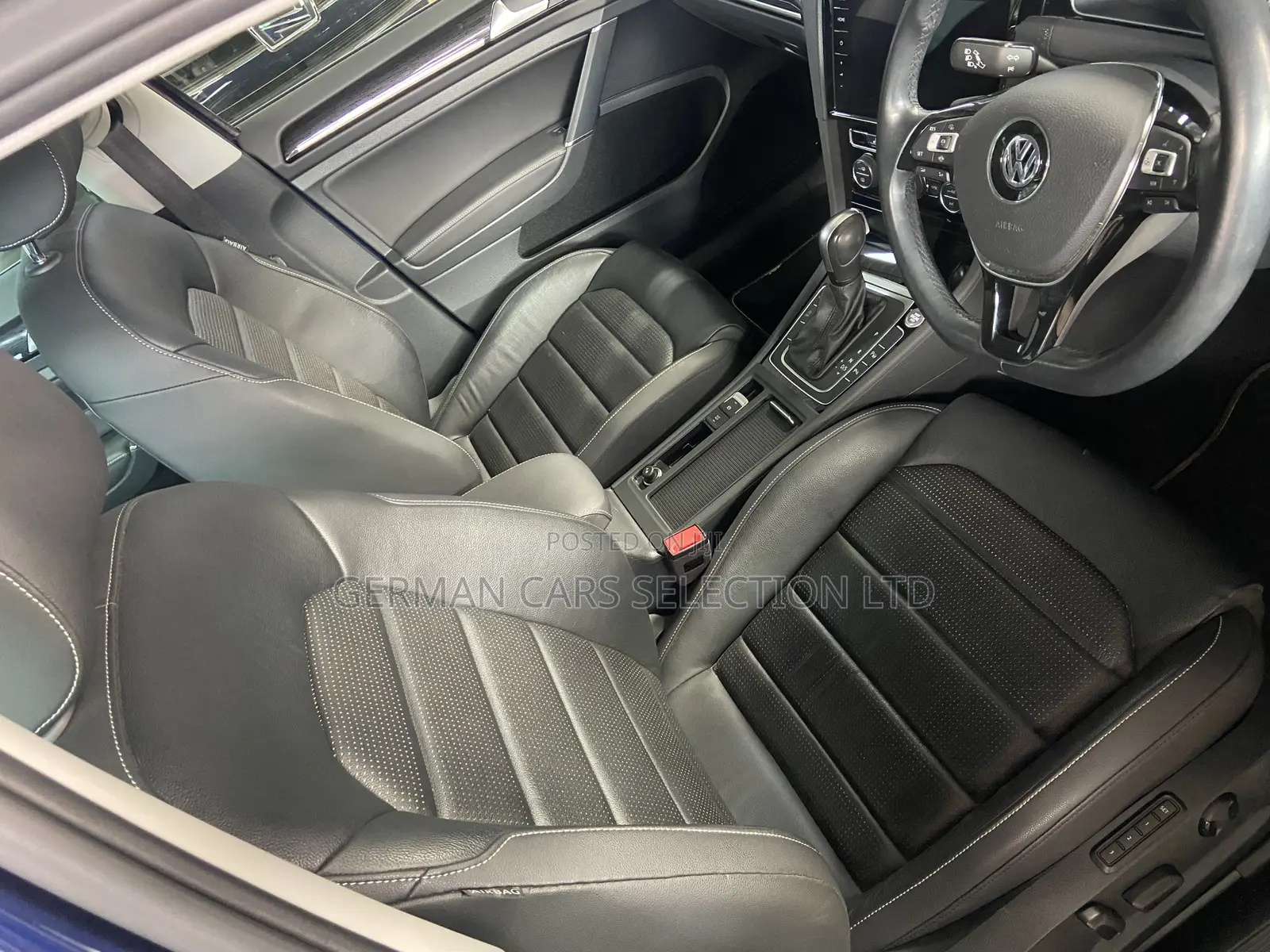 Volkswagen Golf 2019 Blue