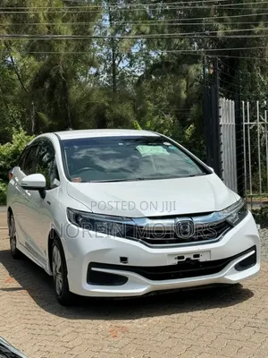 Honda Fit 2018 Off white