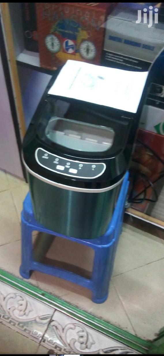 Ice Cube Makers