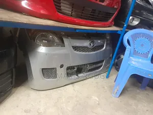 Daihatsu Mira Nosecut 2011/2012
