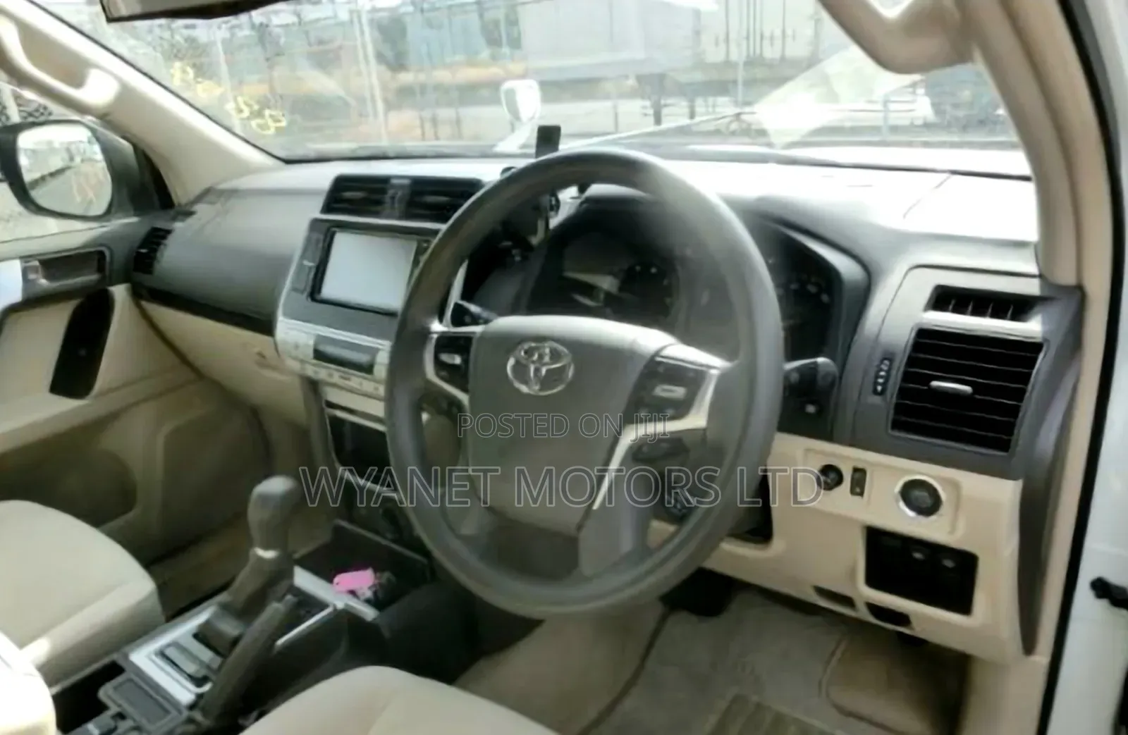 Toyota Land Cruiser Prado 2.7 2019 White
