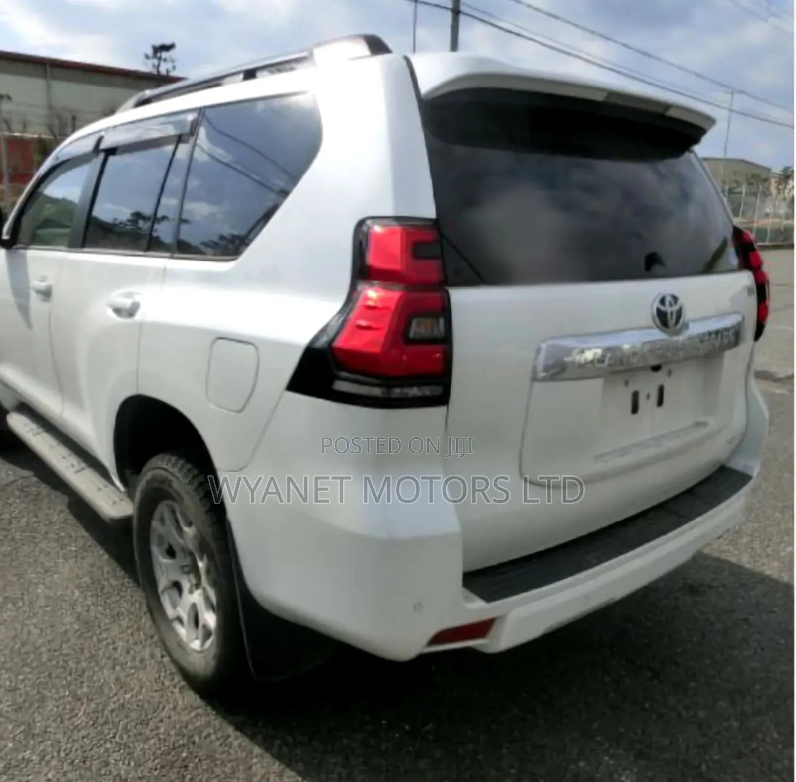 Toyota Land Cruiser Prado 2.7 2019 White