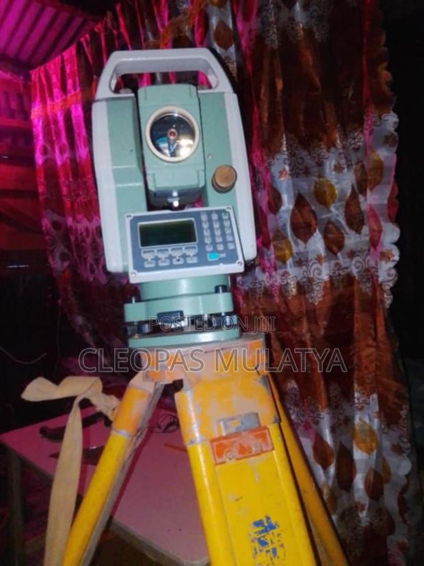 Total Station - thumbnail 3