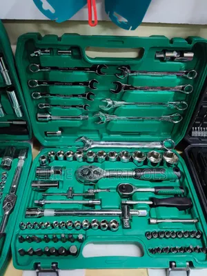82 PCS Toolset