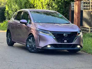 Nissan Note 1.2 Hybrid 2021 Pink