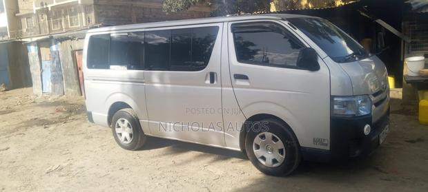 Toyota HiAce 2014 Silver - thumbnail 4